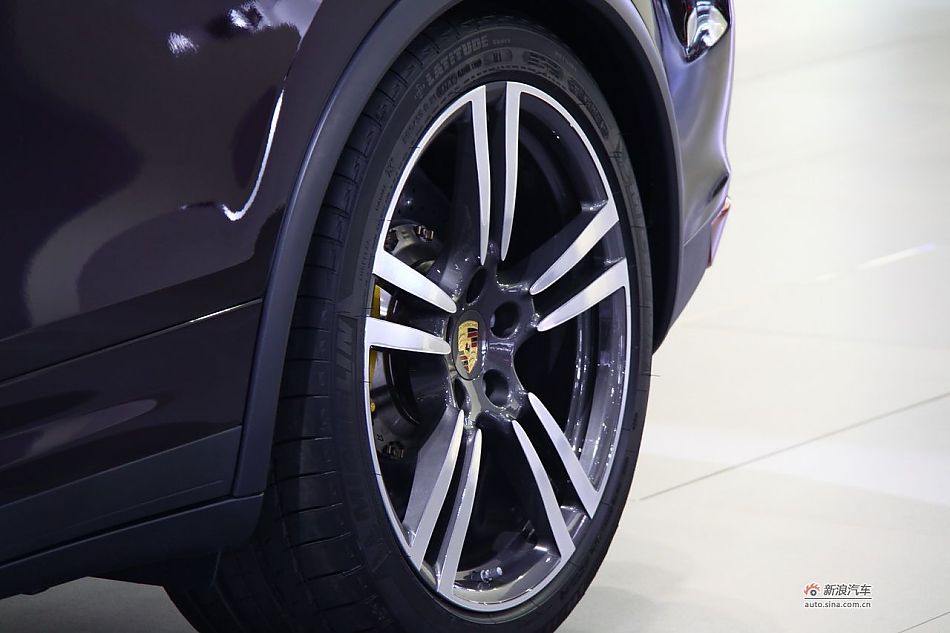 保时捷Cayenne Turbo