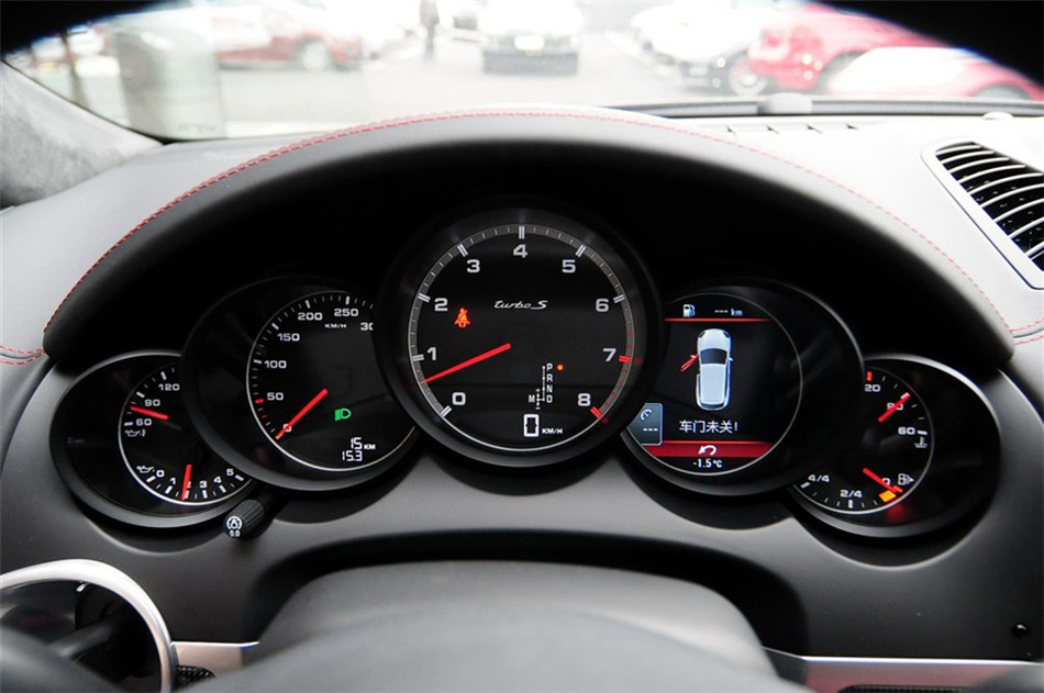 2013款保时捷 Cayenne Turbo S