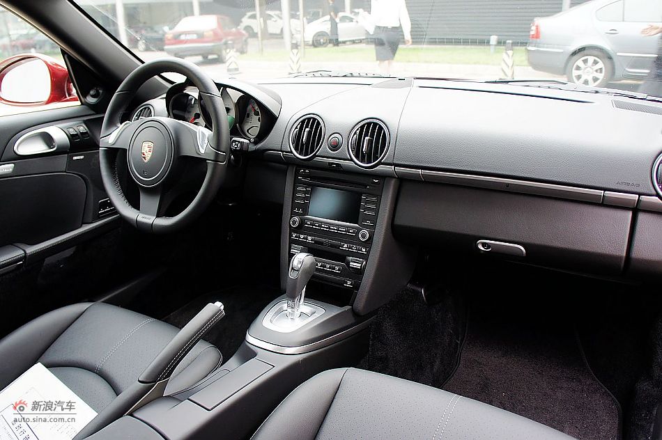 2011款CaymanS自动版内饰图片