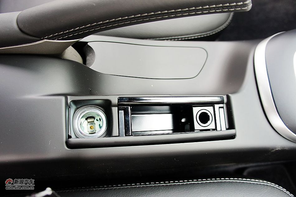2011款CaymanS自动版内饰图片