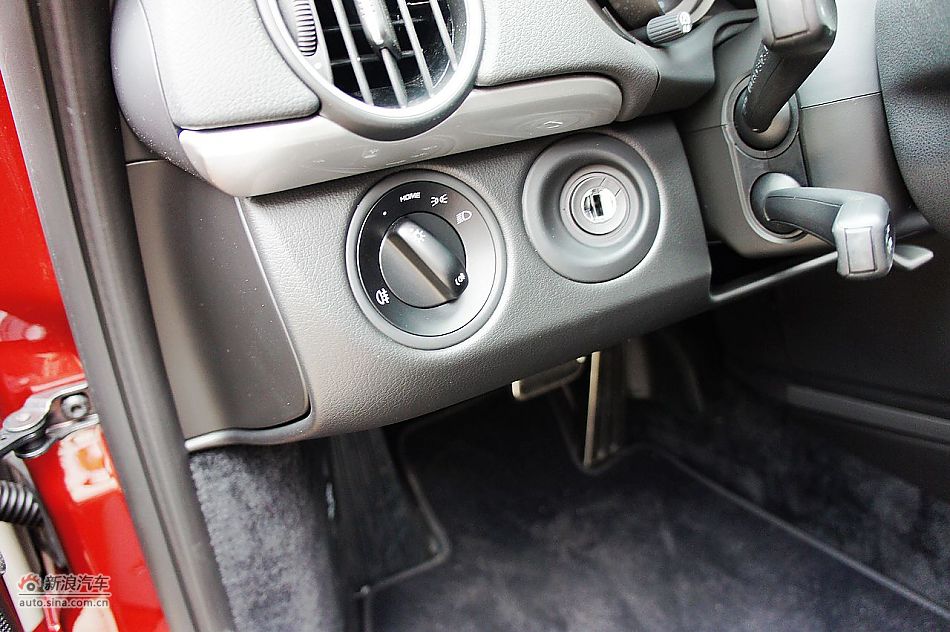 2011款CaymanS自动版内饰图片