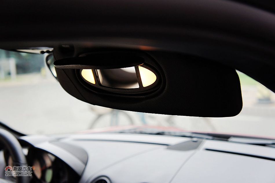 2011款CaymanS自动版内饰图片