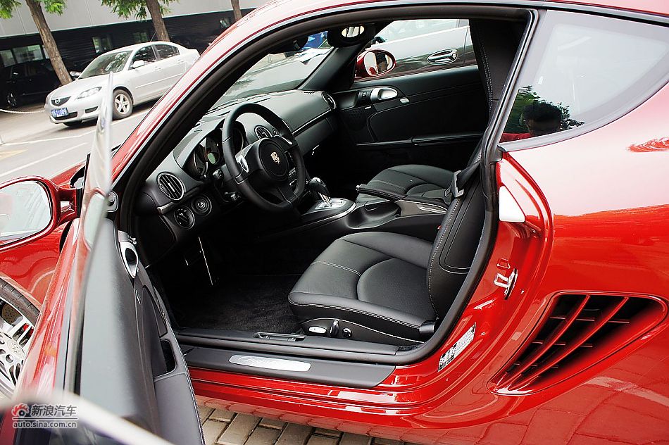 2011款CaymanS自动版内饰图片