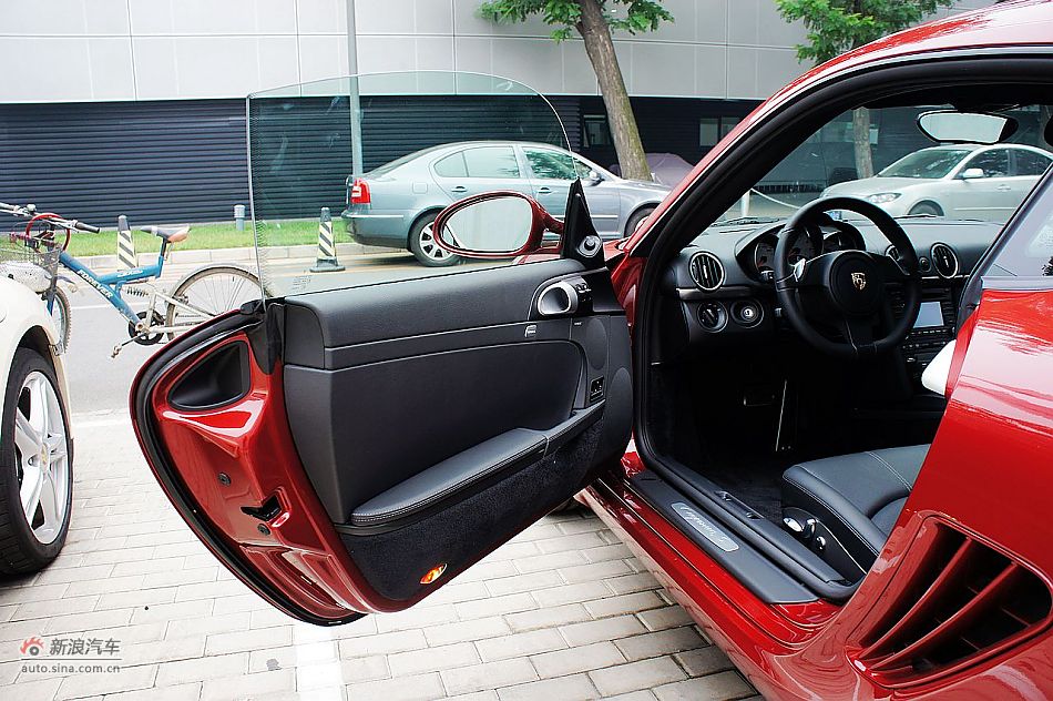 2011款CaymanS自动版内饰图片