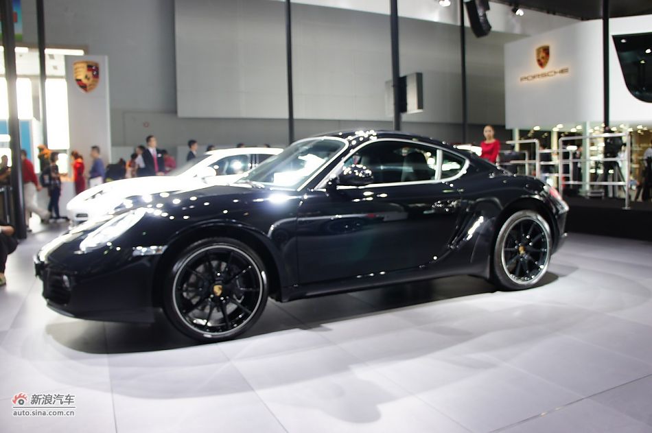 保时捷Cayman black edition