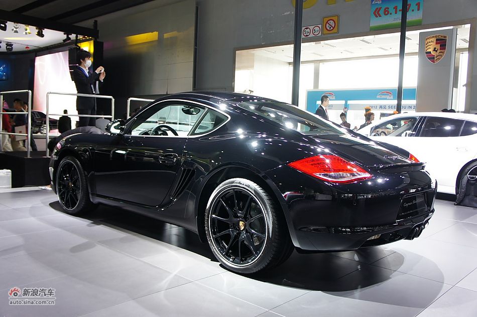 保时捷Cayman black edition