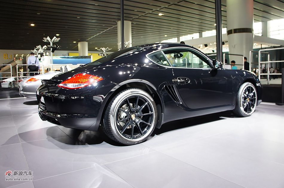 保时捷Cayman black edition