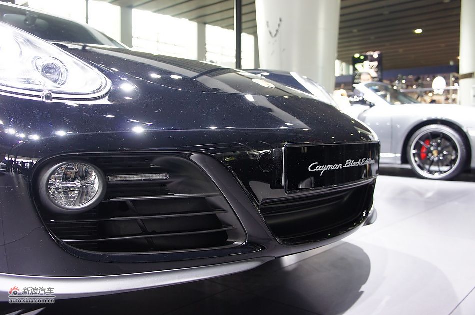 保时捷Cayman black edition