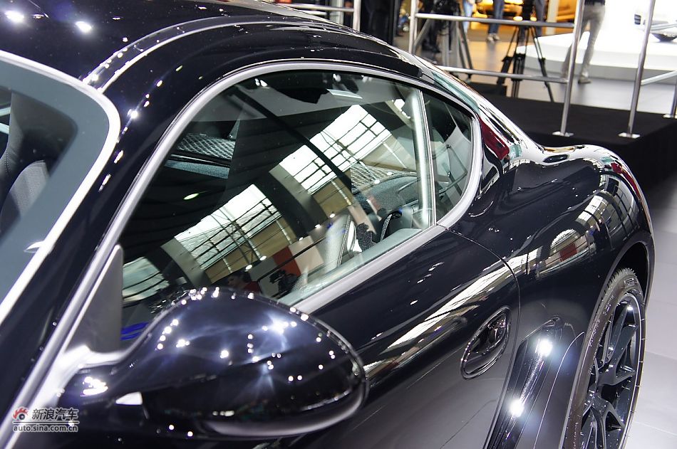 保时捷Cayman black edition
