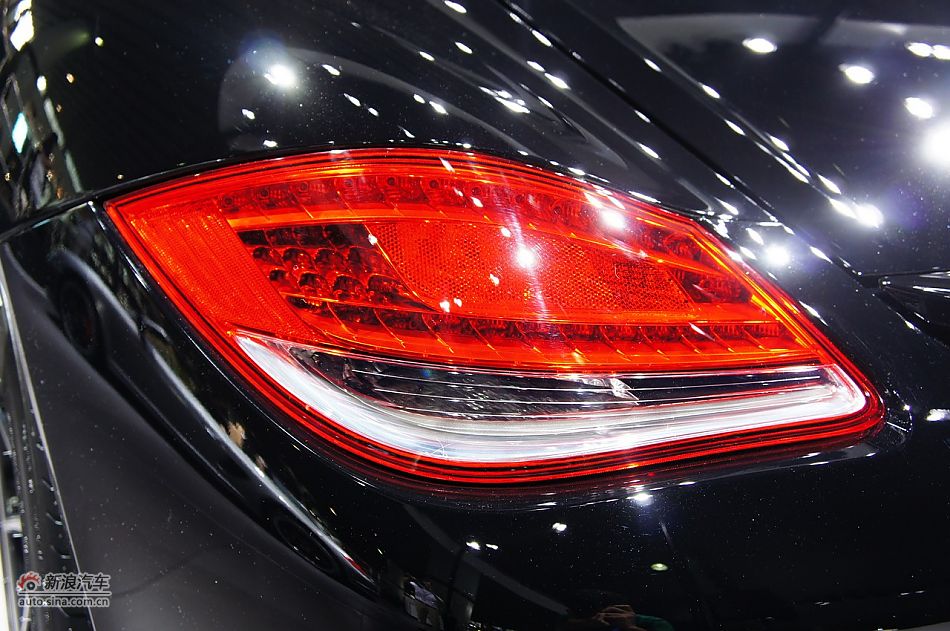 保时捷Cayman black edition