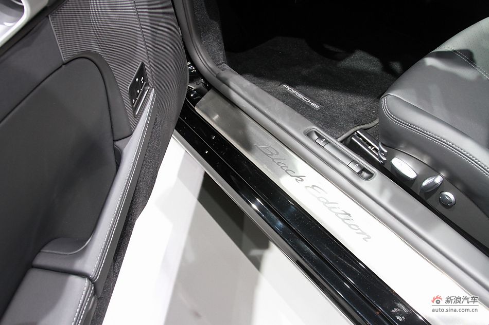 保时捷Cayman S black edition