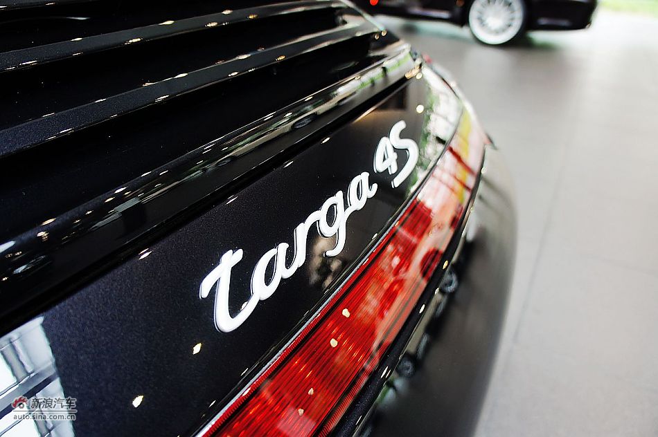 2011款保时捷911 Targa 4S外观图片