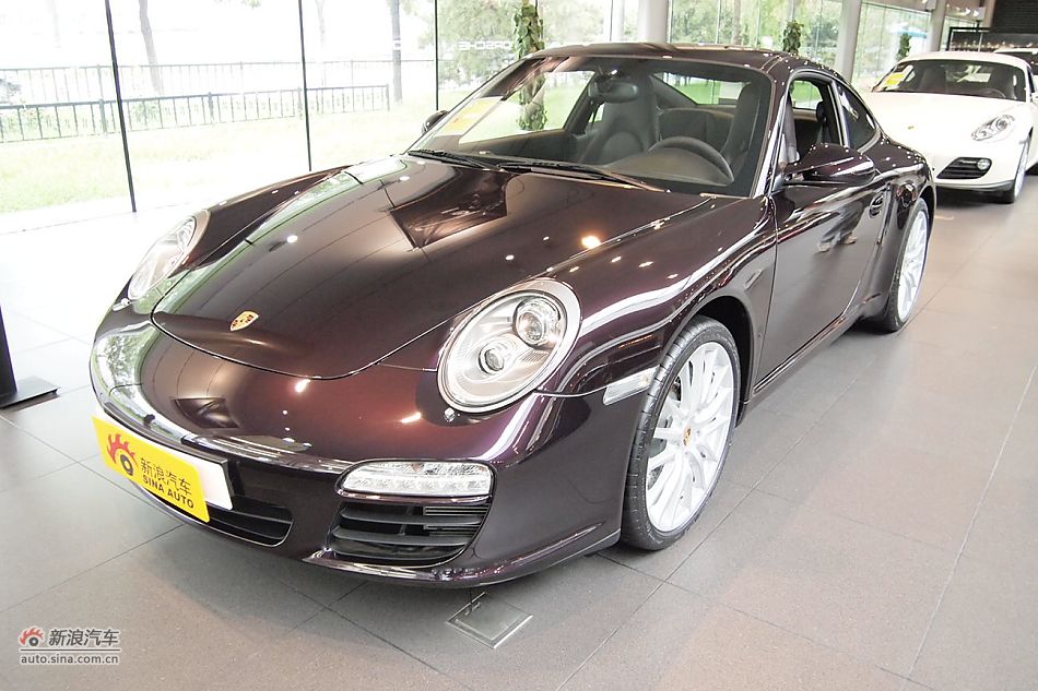 保时捷911 Carrera Coupe