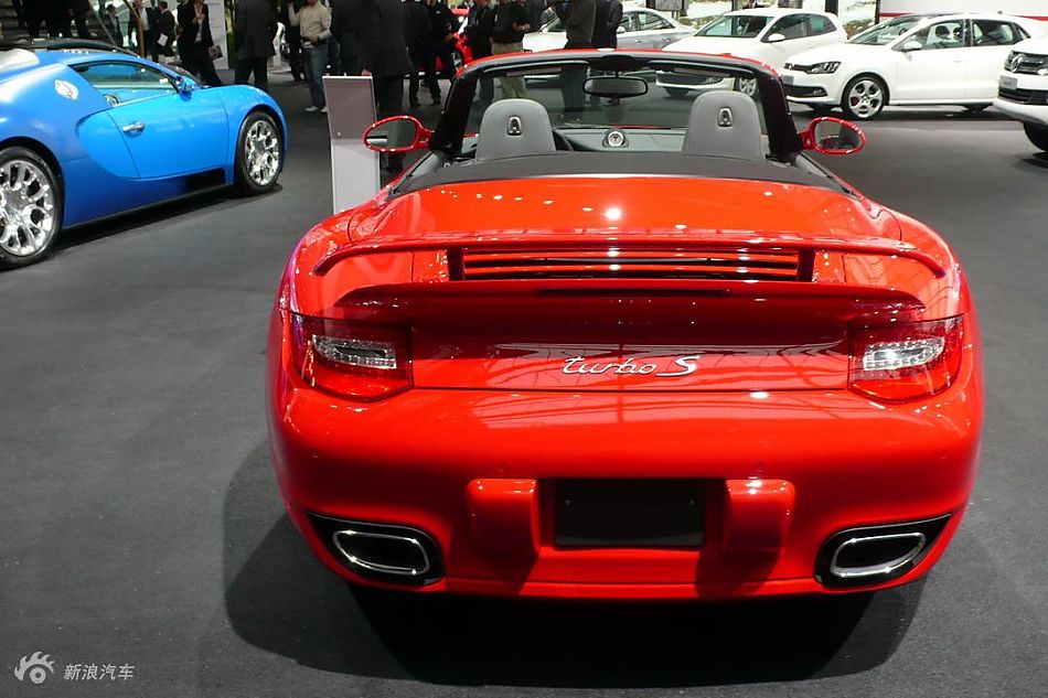 全新保时捷911 Turbo S Cabriolet外观实拍