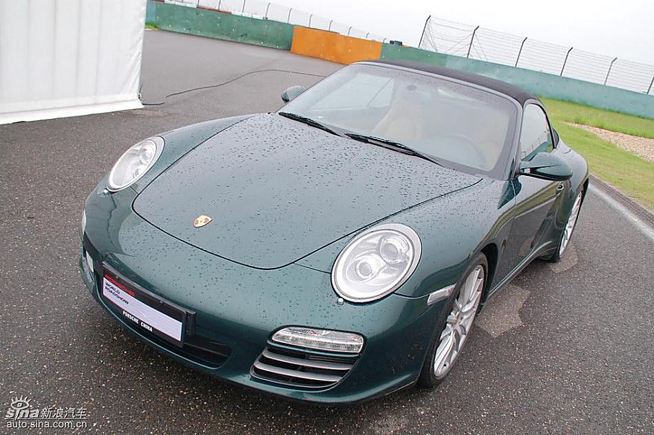 保时捷911 carrera S刹车测试