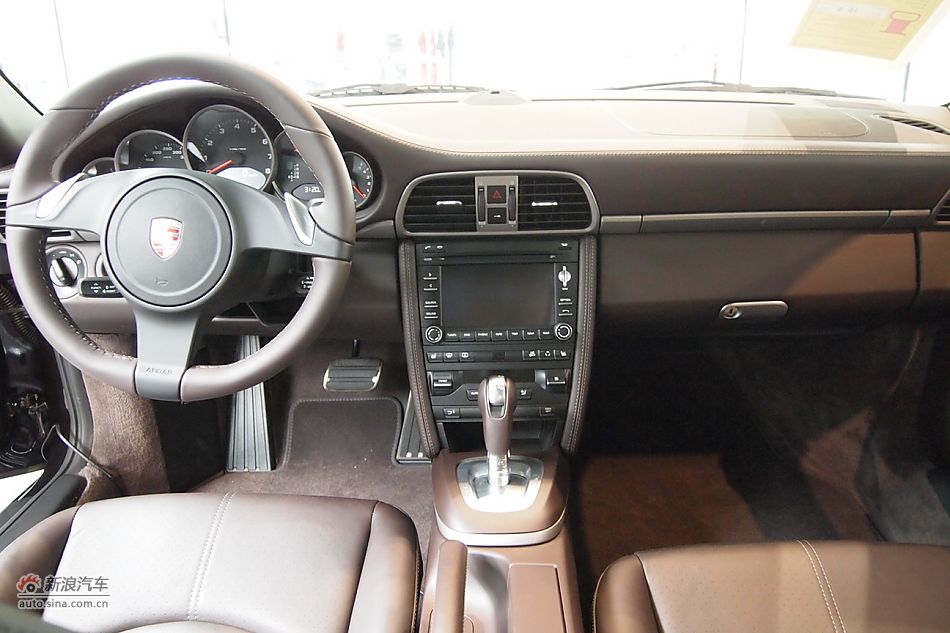 保时捷911 Carrera Coupe