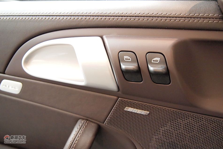 保时捷911 Carrera Coupe