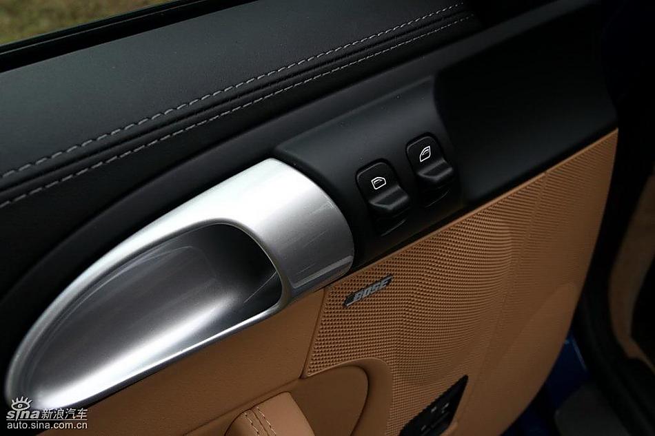 新保时捷911 Carrera 4S