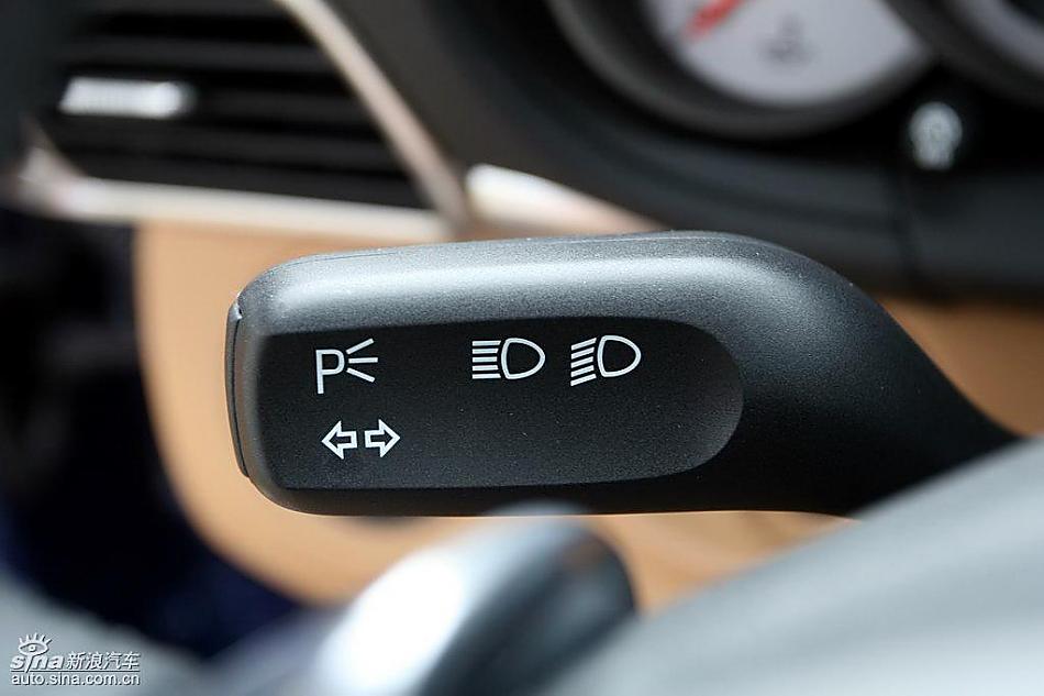 新保时捷911 Carrera 4S