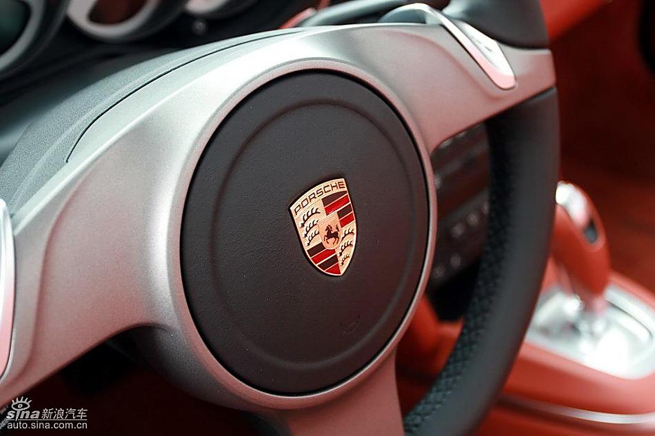 新保时捷911 Carrera 4S