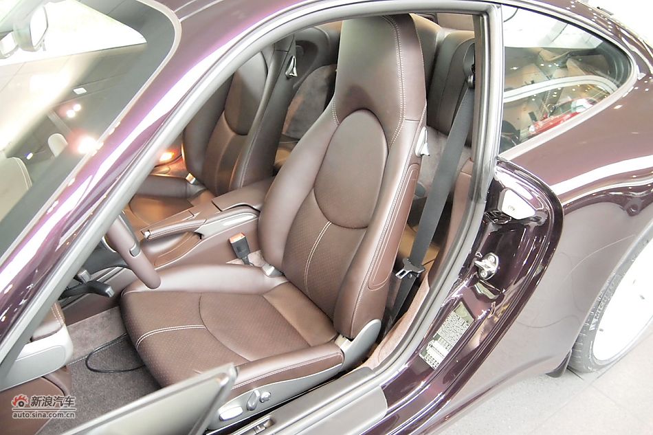 保时捷911 Carrera Coupe