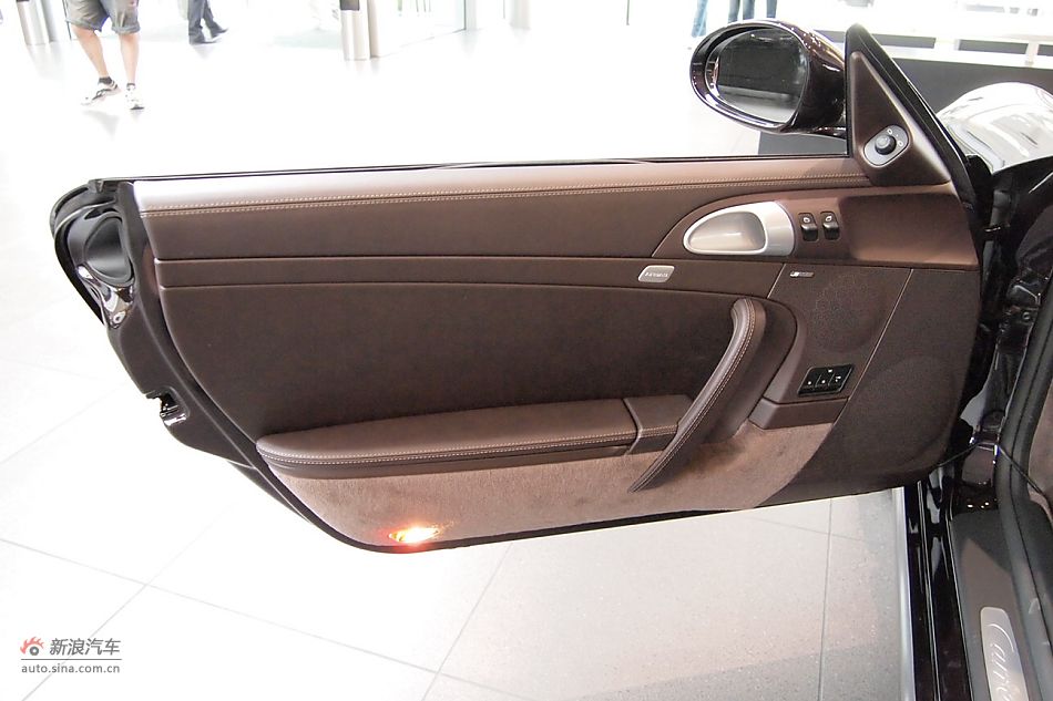 保时捷911 Carrera Coupe