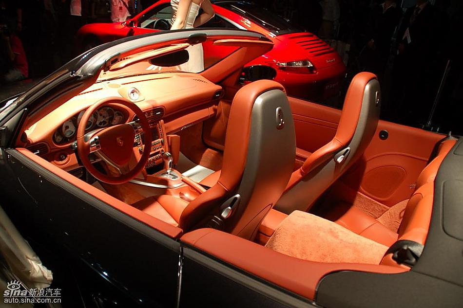 保时捷新911Turbo Cabriolet内饰