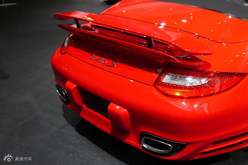 全新保时捷911 Turbo S Cabriolet外观实拍