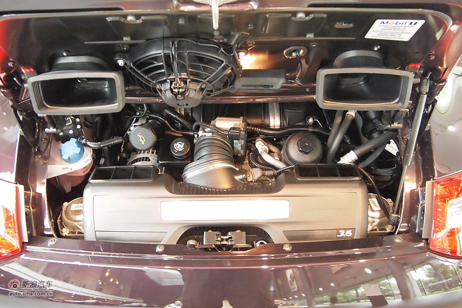 保时捷911 Carrera Coupe