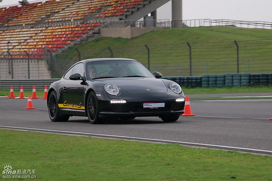 保时捷911 carrera S极速操控