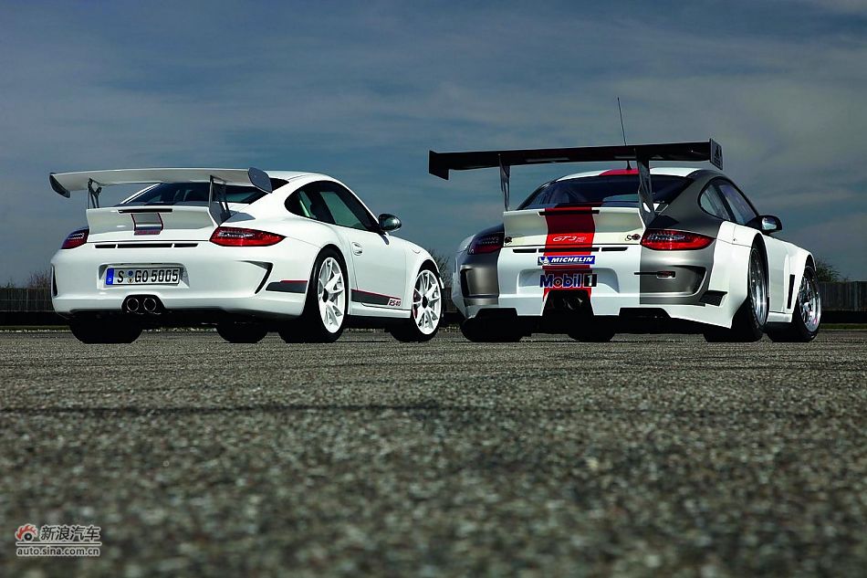 保时捷911GT3 RS 4.0