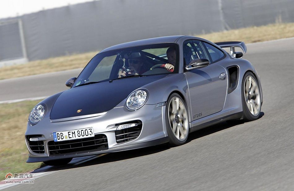 2011款保时捷911GT2 RS