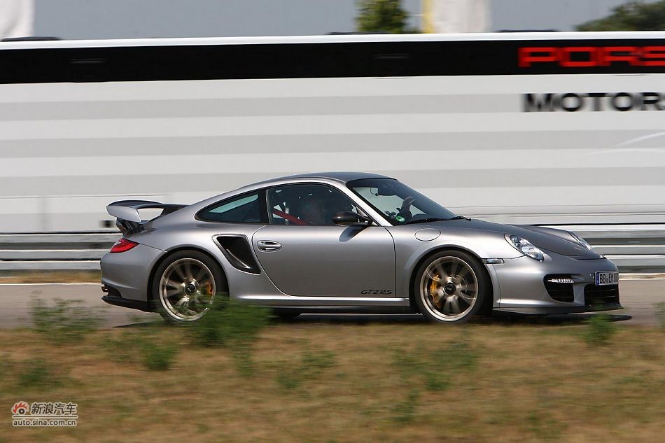 2011款保时捷911GT2 RS