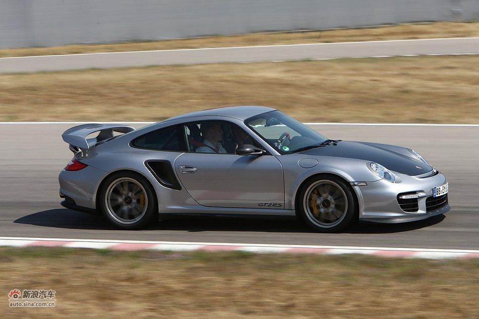 2011款保时捷911GT2 RS