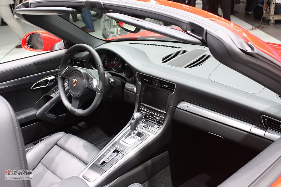 保时捷911敞篷版