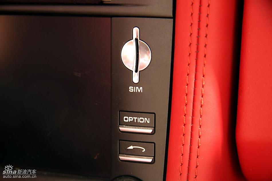 保时捷新款911发布现场内饰图