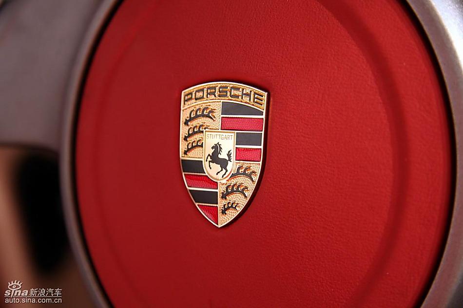 保时捷新款911发布现场内饰图