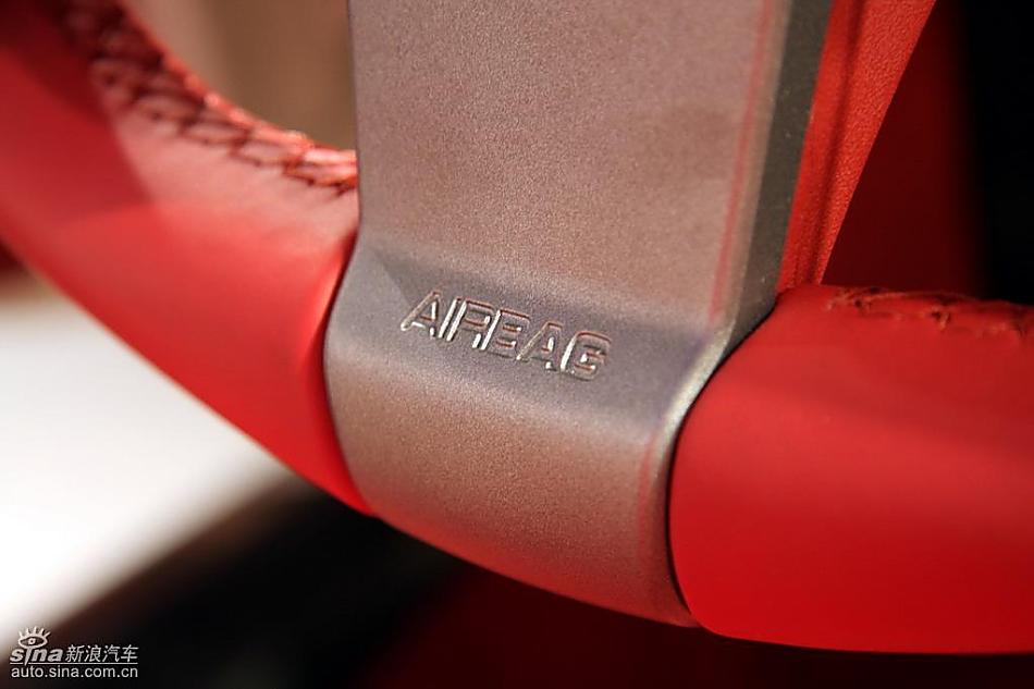 保时捷新款911发布现场内饰图