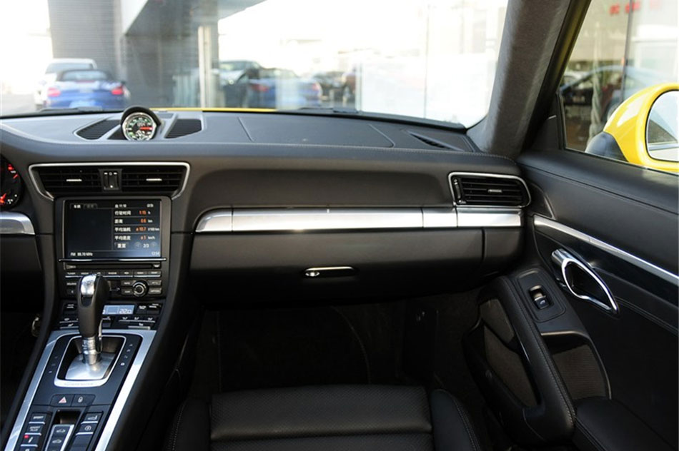 2013款保时捷911 Carrera 4 3.4L
