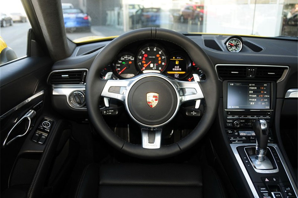 2013款保时捷911 Carrera 4 3.4L