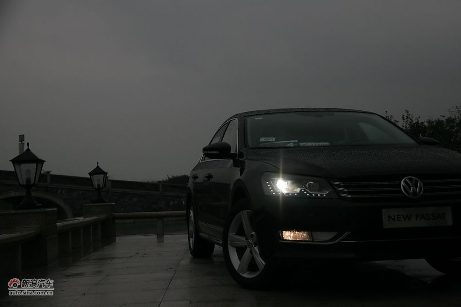 2011款新帕萨特2.0T御尊版外观