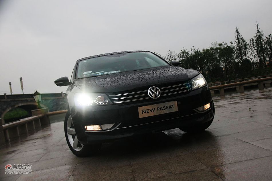 2011款新帕萨特2.0T御尊版外观