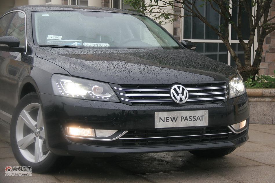 2011款新帕萨特2.0T御尊版外观