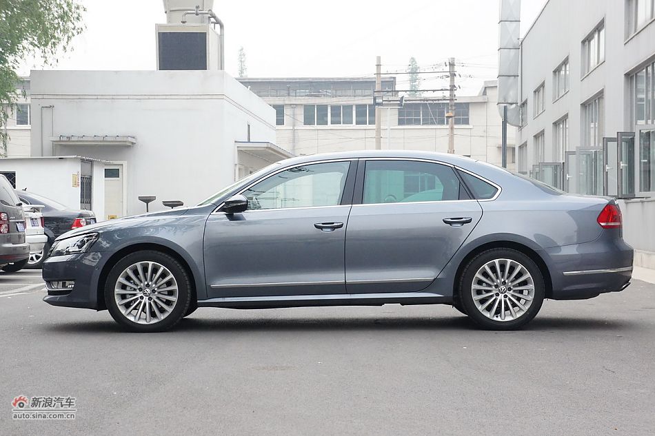 2011款帕萨特外观