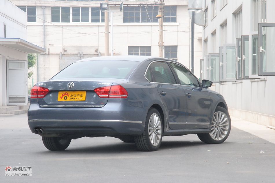 2011款帕萨特外观