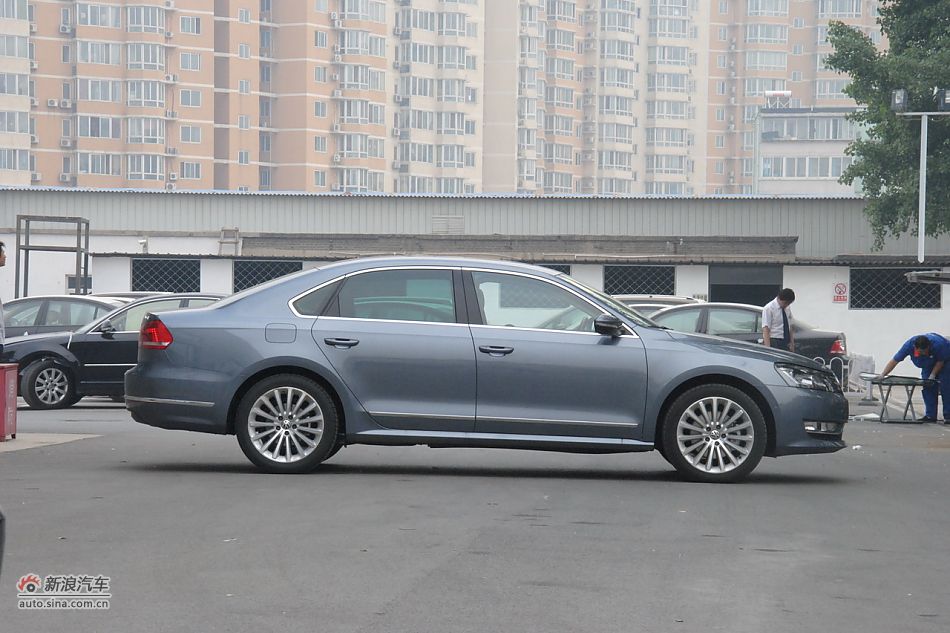 2011款帕萨特外观