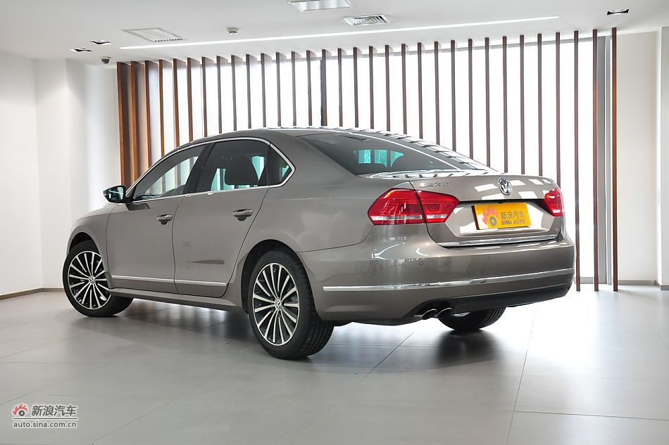 2011款帕萨特外观