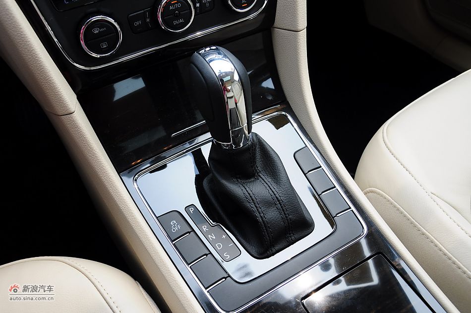 2011款帕萨特1.4T