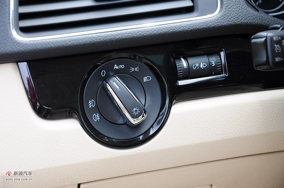 2011款帕萨特1.4T