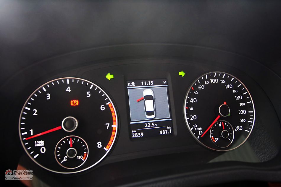 2011款帕萨特2.0T御尊版内饰功能